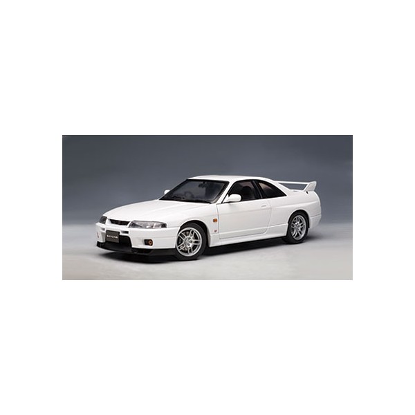 AutoArt 1/18 Nissan Skyline GT-R (R33) V-Spec