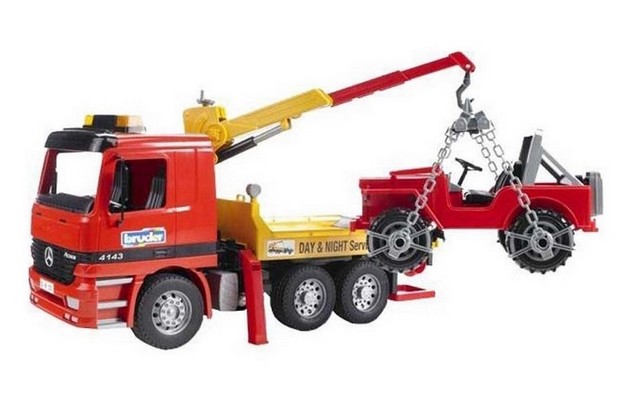 Bruder Mercedes-Benz Actros Breakdown Truck with Vehicle