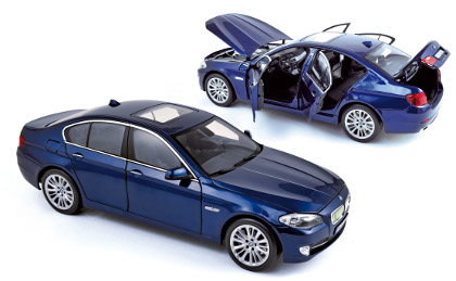Norev 1/18 BMW 550i 2010 - Blue