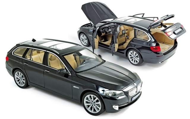 Norev 1/18 BMW 550i Touring 2010 - Grey
