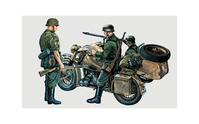 Italeri 1/35 BMW R75 with Side Car