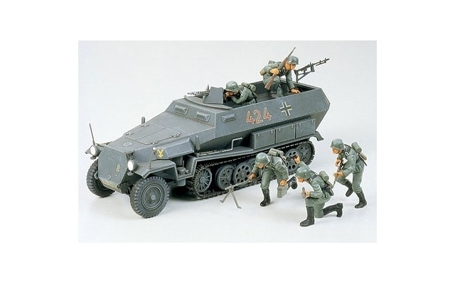 Tamiya 1/35 German Hanomag Sd.Kfz. 25