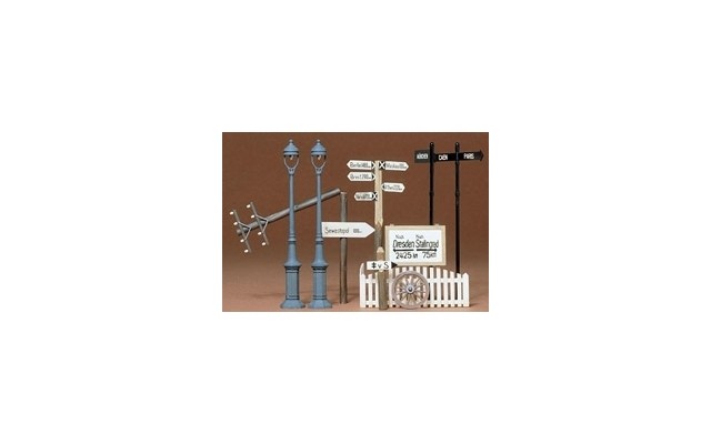 Tamiya 1/35 Road Sign Set