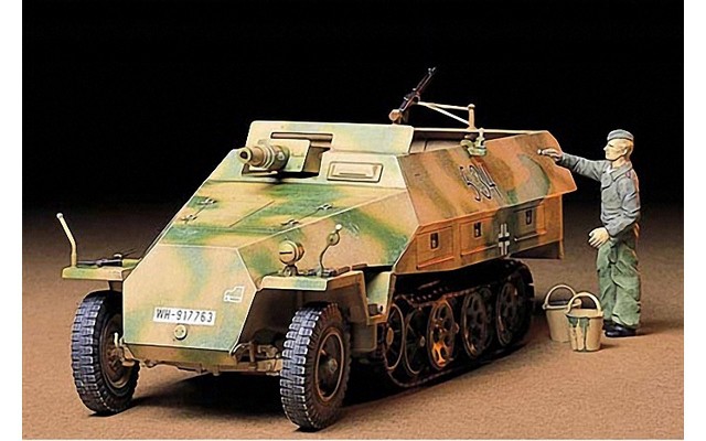Tamiya 1/35 German Sd.Kfz. 251/9 Kanonewagen