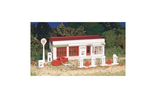 Bachmann HO Gas Station (Kit)