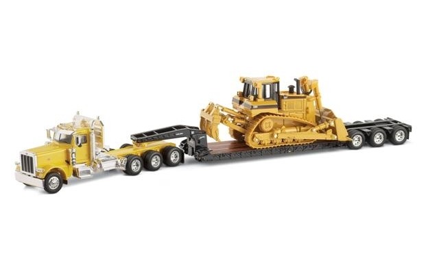 CAT/Norscot 1/50 Kenworth W900 Tri-Axle Day Cab with Trail King