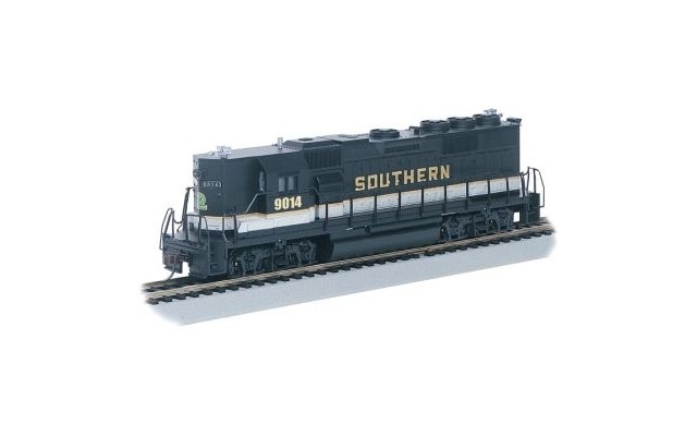 Bachmann HO EMD GP50 with eight wheel drive Southern #9014