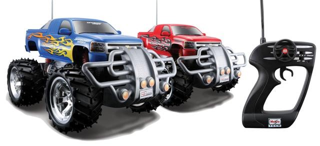 Maisto 1/14 R/C Chevrolet Silverado Ready to Run - Rechargeable