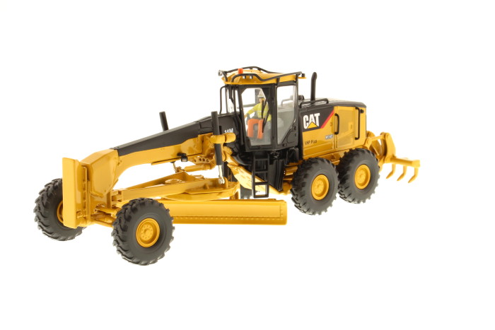 Die Cast Masters 1/50 CAT 14M Motor Grader