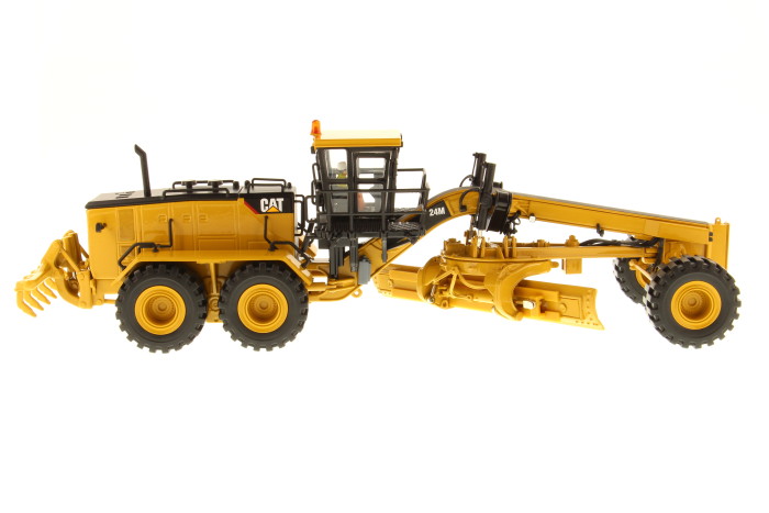 Die Cast Masters 1/50 CAT 24M Motor Grader