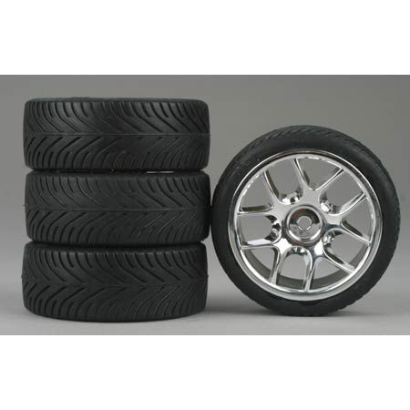 Dynamite 10-Spoke Chrome Wheel, Radial (4)