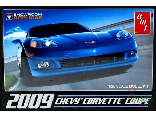 AMT 1/25 2009 Chevy Corvette Coupe