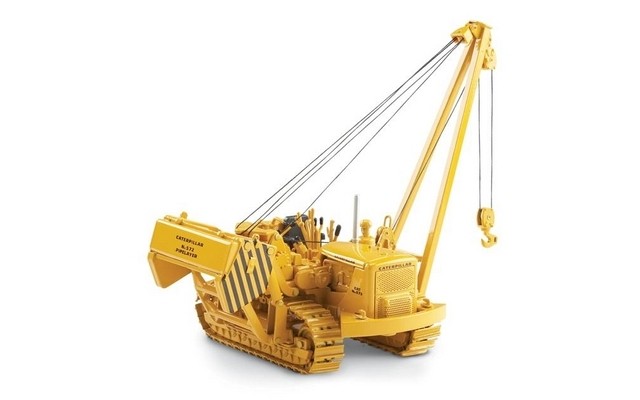 CAT/Norscot 1/50 572C Pipelayer with Metal Tracks